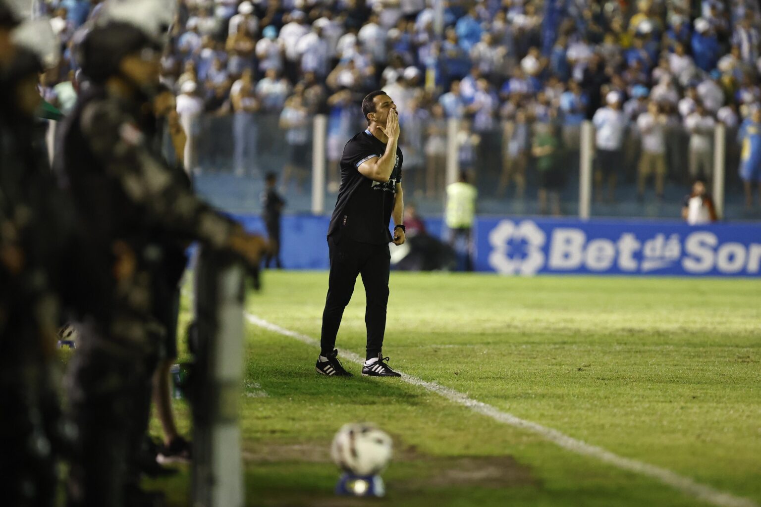 Paysandu vence Botafogo-PB com virada emocionante e técnico exalta desempenho