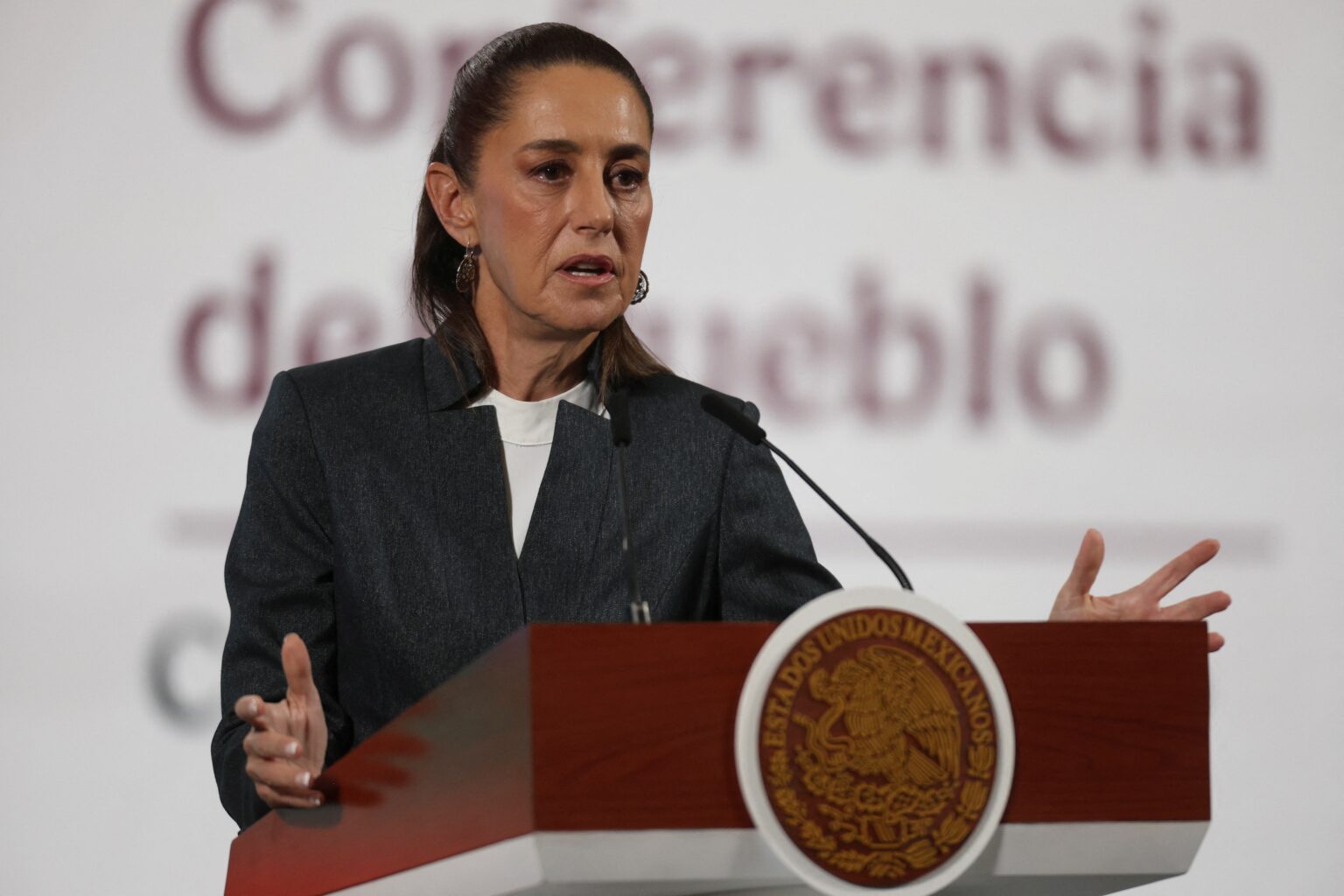 Presidente do México Reconsidera Redução do Ano Letivo para a Copa do Mundo