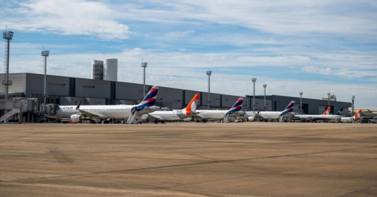 Belo Horizonte Experiencia Aumento de 24% na Busca por Passagens Aéreas para o Carnaval