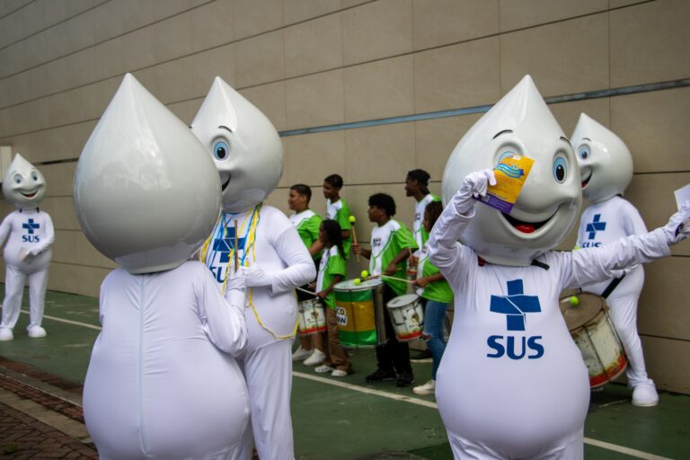 Blitz Educativa de Saúde no Carnaval em Belo Horizonte: Cuidados e Dicas Essenciais Blitz Educativa de Saúde no Carnaval em Belo Horizonte: Cuidados e Dicas Essenciais