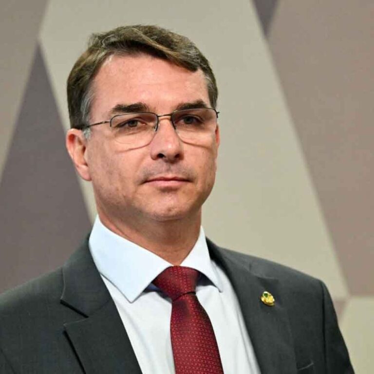 Vereador Indica Flávio Bolsonaro como Cidadão Honorário de BH