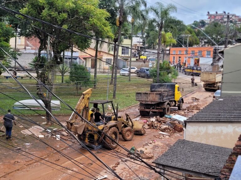 Governo de Minas Gerais Facilita Doações e Adia Impostos para Empresas Atingidas por Chuvas