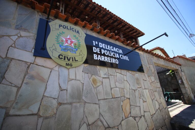 Polícia Civil Afastou Servidora Suspeita de Desvio de 200 Armas e Dinheiro em BH