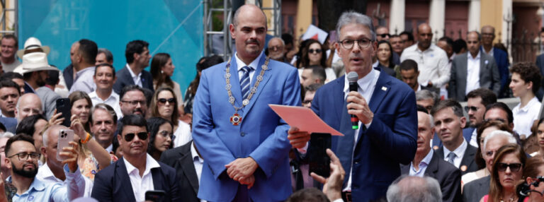Romeu Zema Passa o Cargo a Mateus Simões: Um Marco para Minas Gerais