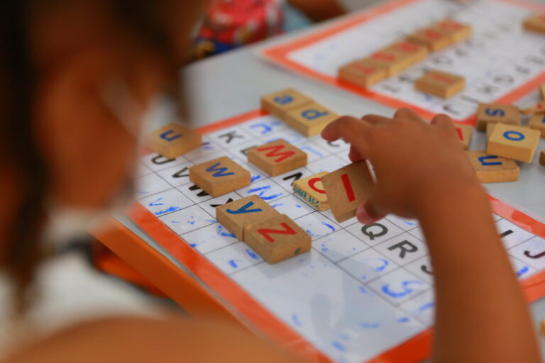 Transporte Escolar em Debate: Impactos e Desafios na Educação de Belo Horizonte