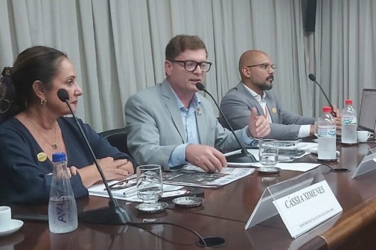 Cássia Ximenes discute futuro da Comunicação em Minas Gerais na FIEMG