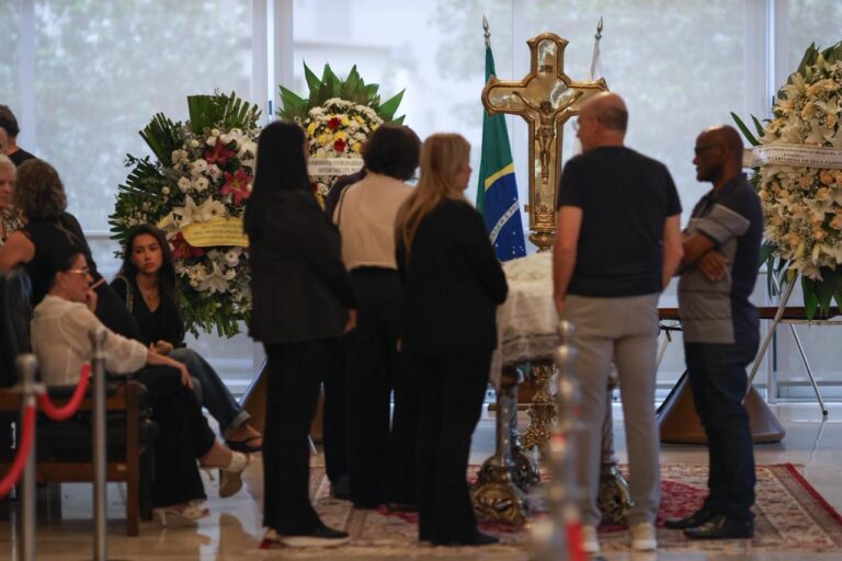 Despedida emocionante de Gerardo Renault, pai de Ana Paula do BBB 26
