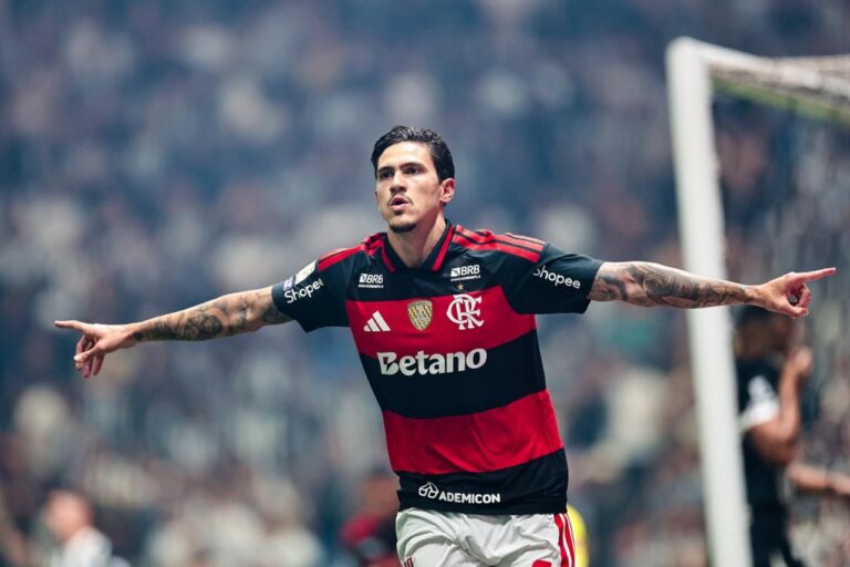 Flamengo Goleia Atlético-MG por 4 a 0 e Alcança Sétima Vitória Seguida Flamengo Goleia Atlético-MG por 4 a 0 e Alcança Sétima Vitória Seguida