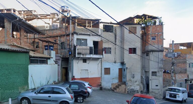 Investigação sobre caso policial em Belo Horizonte vizinhos reagem agredem