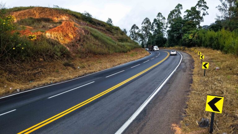 Novos Radares na BR-381: Quase 70 Equipamentos em Operação entre BH e Governador Valadares Novos Radares na BR-381: Quase 70 Equipamentos em Operação entre BH e Governador Valadares