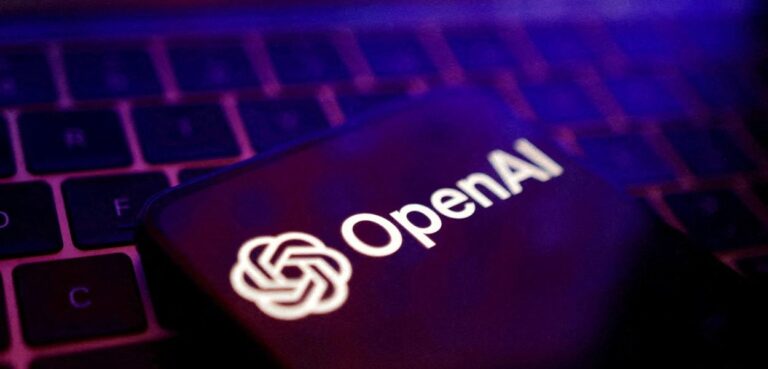 OpenAI Alega 'Emboscada Jurídica' por Parte de Musk Antes de Julgamento Bilionário