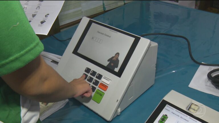 TREs Realizam Mutirões em Escolas para Incentivar Jovens a Votar