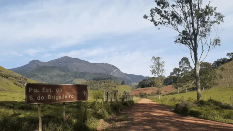 Trilha Brigadeiro Caparaó: 250 km de conexão entre parques e paisagens da Mata Atlântica