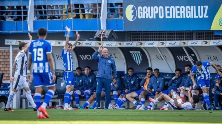 Atuações do Avaí: Felipe Vizeu falha na chance de definir o jogo; confira as notas detalhadas