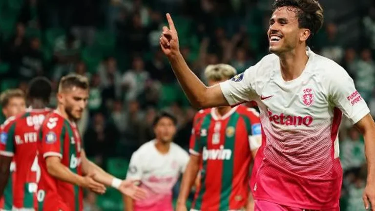 Sporting vence Marítimo com dois gols de cria do Palmeiras e avança na Allianz Cup