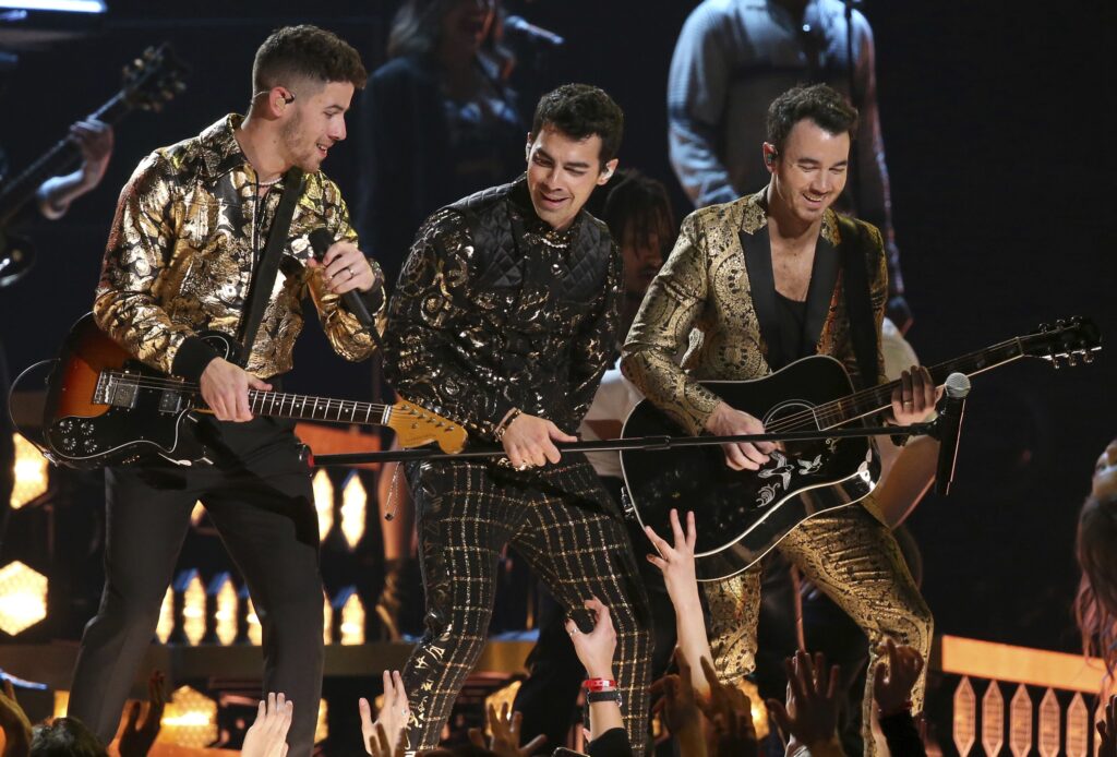 Jonas Brothers Retornam ao Brasil em Show Imperdível - Não Perca!