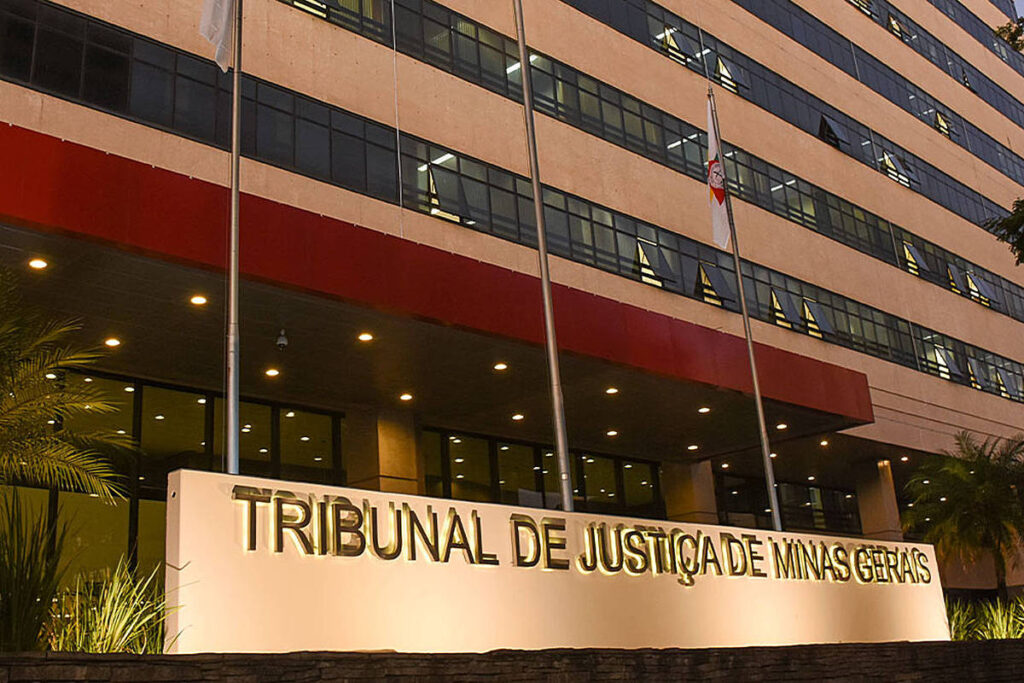 Jovens Namorados: Relator Justifica Absolvição em Caso de Estupro de Menina de 12 Anos Jovens Namorados: Relator Justifica Absolvição em Caso de Estupro de Menina de 12 Anos