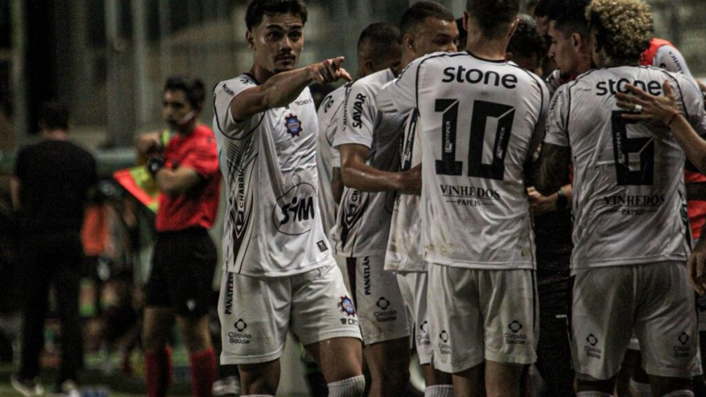 Caxias conquista vitória crucial e atacante Gaspar fala sobre confiança renovada