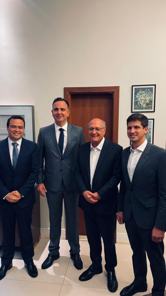 Rodrigo Pacheco Formaliza Candidatura ao Governo de Minas pelo PSB