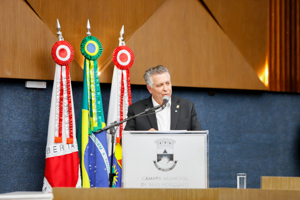 Álvaro Damião Esclarece Questões de Vereadores Sobre Seu Primeiro Ano de Mandato Álvaro Damião Esclarece Questões de Vereadores Sobre Seu Primeiro Ano de Mandato