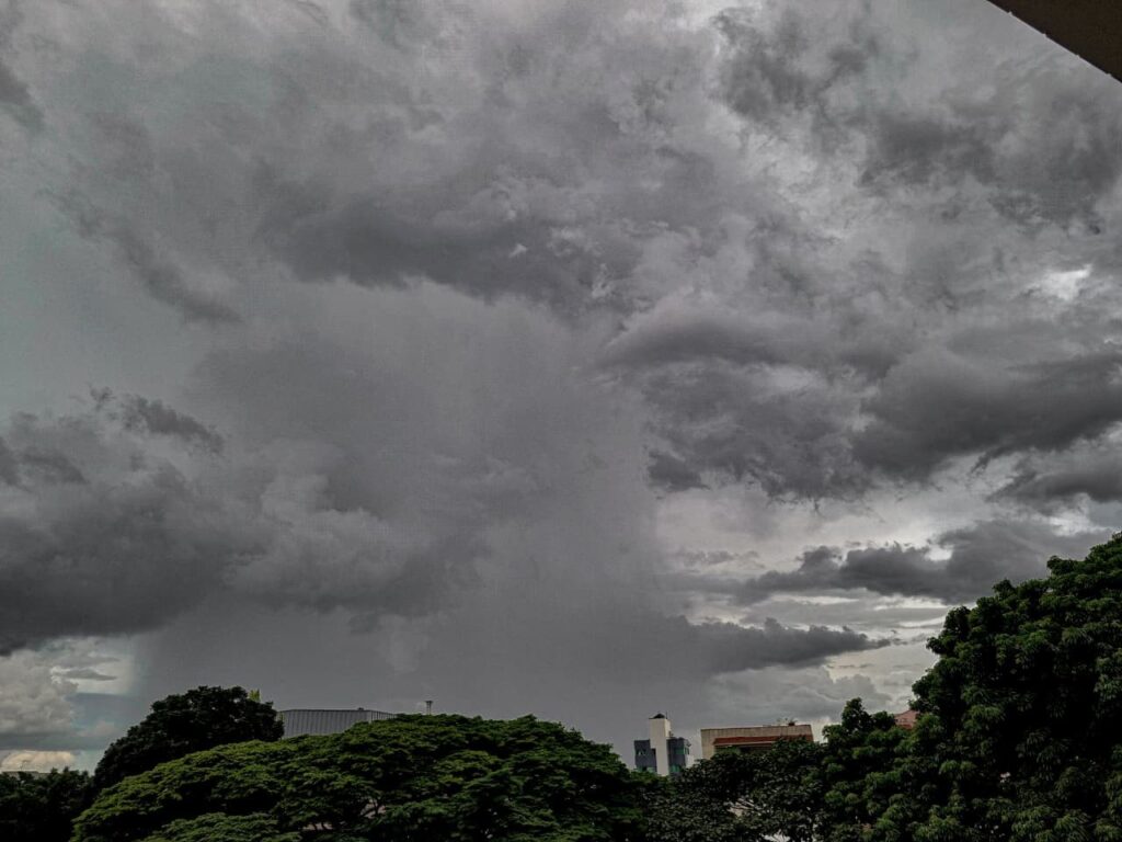Belo Horizonte em Alerta: Possibilidade de Granizo e Chuvas Intensas