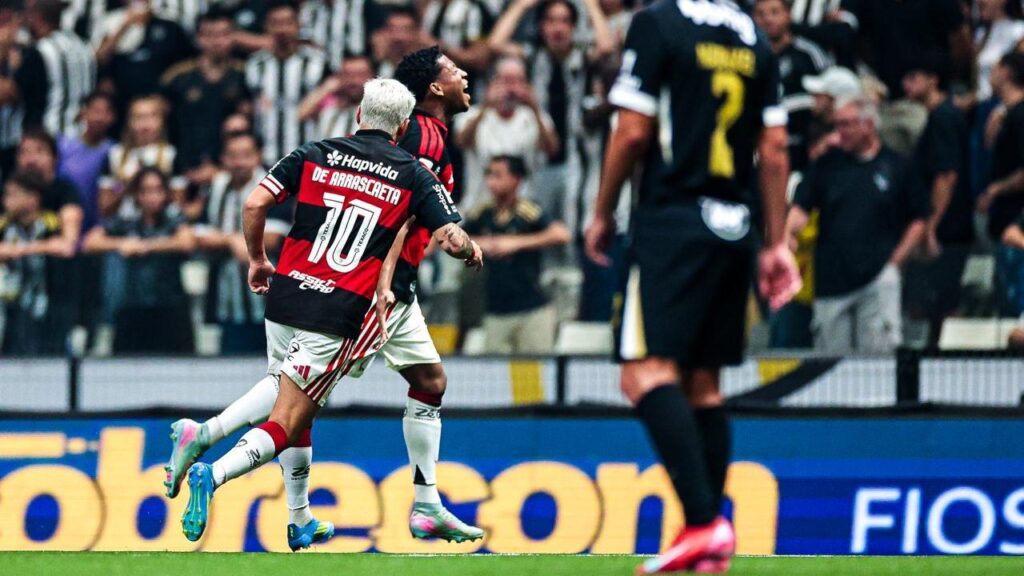 Flamengo Despacha Atlético-MG em Belo Horizonte e Diminui Brecha do Palmeiras no Brasileirão