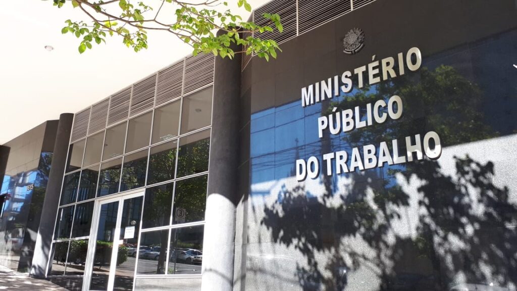 Justiça Condena Empresa a Indenizar R$ 400 Mil por Assédio Eleitoral em MG