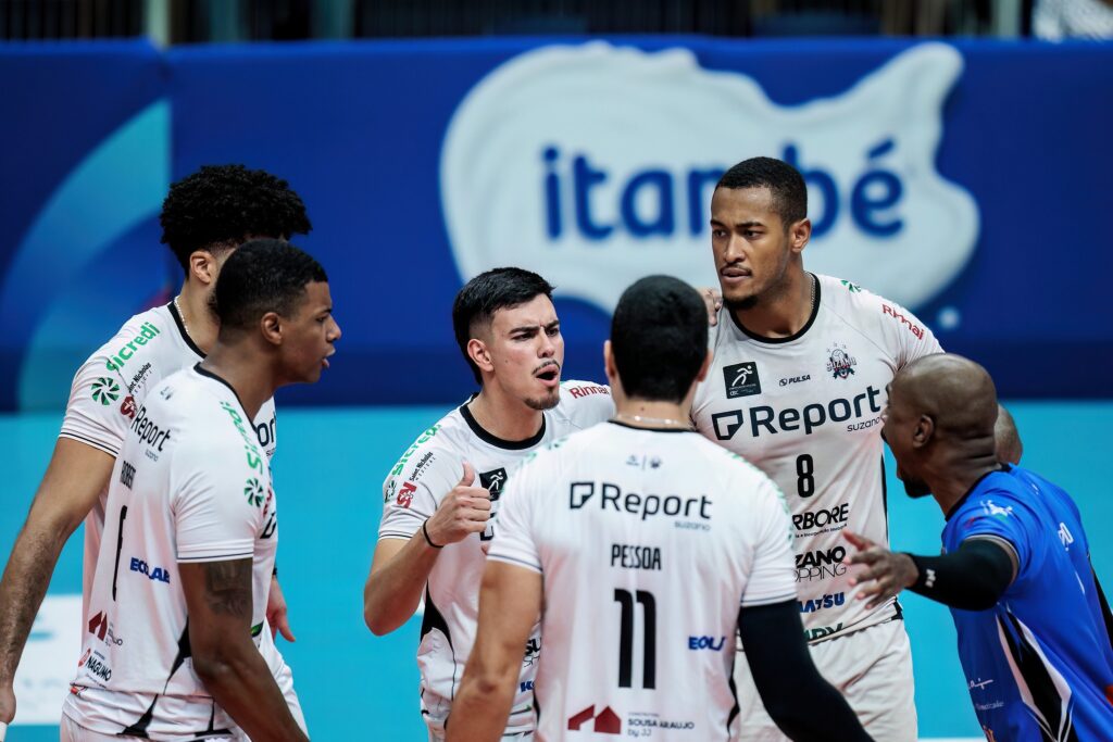 Minas Domina Suzano com Saques Agressivos em Jogo 1 das Quartas da Superliga Minas Domina Suzano com Saques Agressivos em Jogo 1 das Quartas da Superliga