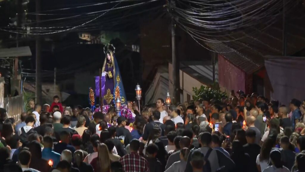Tradicional Procissão da Madrugada em Sabará: A Via Sacra que Acorda Fiéis