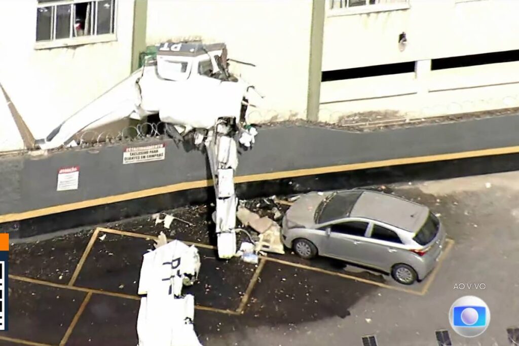 Avião de Pequeno Porte Colide com Prédio em Belo Horizonte: Quatro em Estado Grave