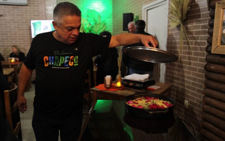 Inauguração do Café Colonial Desbrave em Chapecó: Uma Celebração de Sabores e Tradições Imagem do artigo