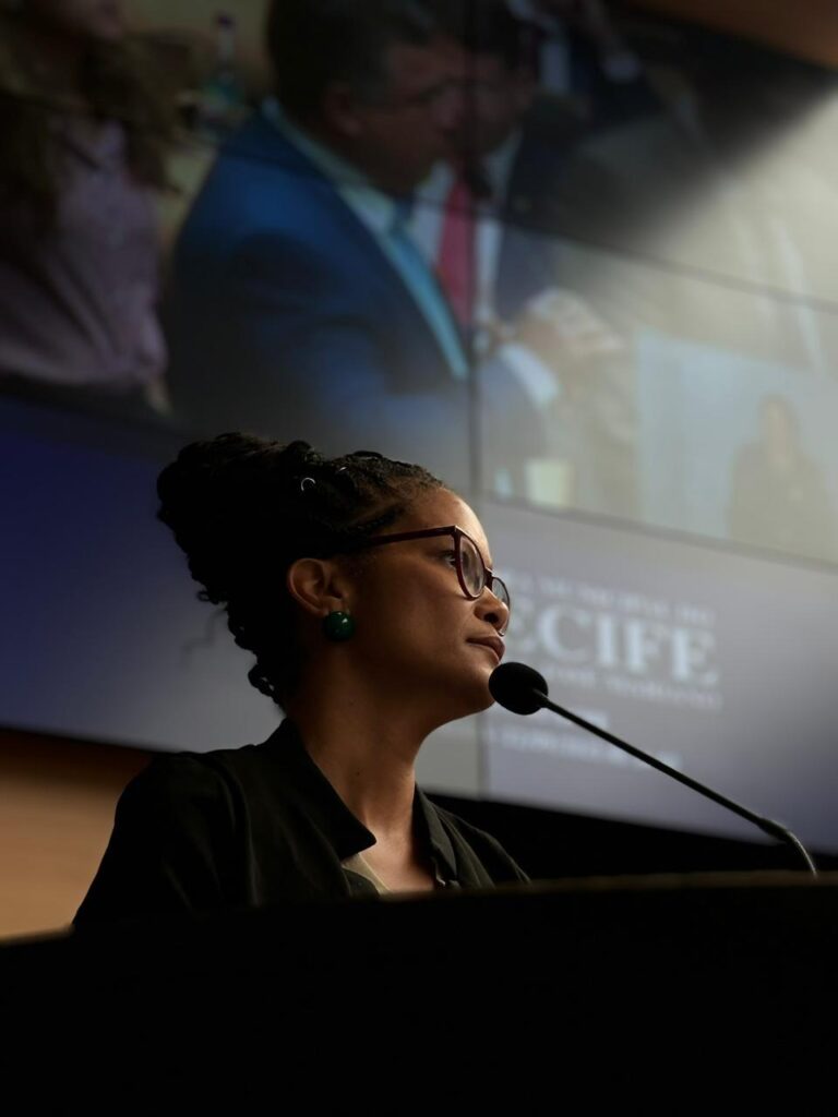 Jô Cavalcanti Surge como Candidata ao Senado: Uma Alternativa de Enegrecimento Jô Cavalcanti Surge como Candidata ao Senado: Uma Alternativa de Enegrecimento