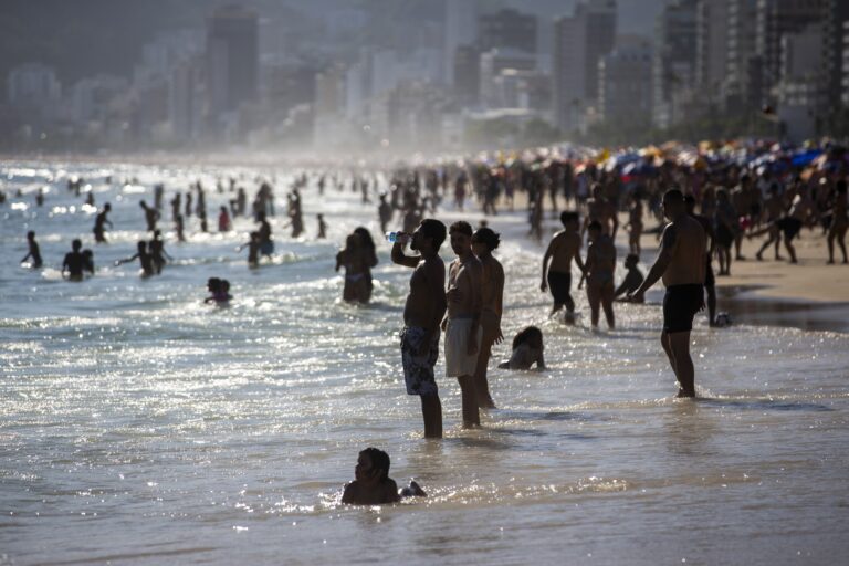 Onda de Calor: Dicas Essenciais para Proteger Sua Saúde