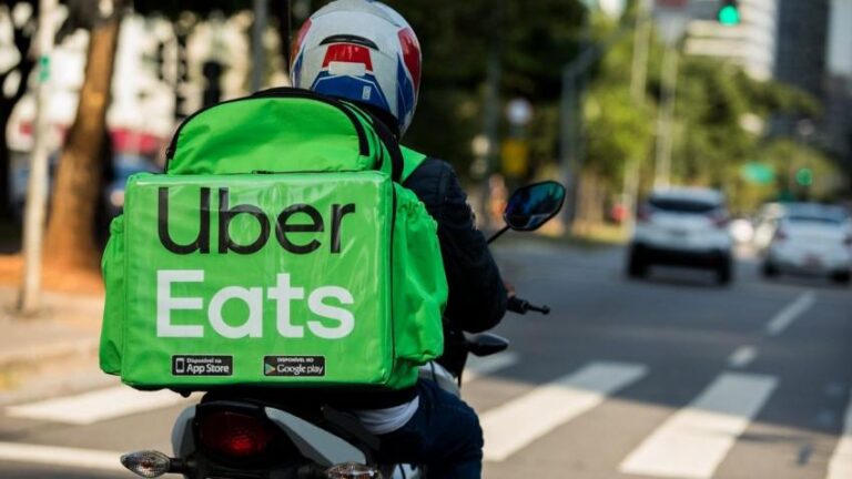 Recordes da Uber em 2025: Cliente Gastou 315€ Diários em Refeições e Viagem de Faro a Matosinhos