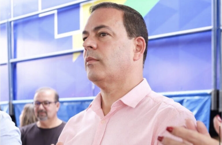 Sivaldo Albino Confirma Expectativa por João Campos em 2026: ‘Atenderá ao Chamado das Ruas’ Sivaldo Albino Confirma Expectativa por João Campos em 2026: 'Atenderá ao Chamado das Ruas'