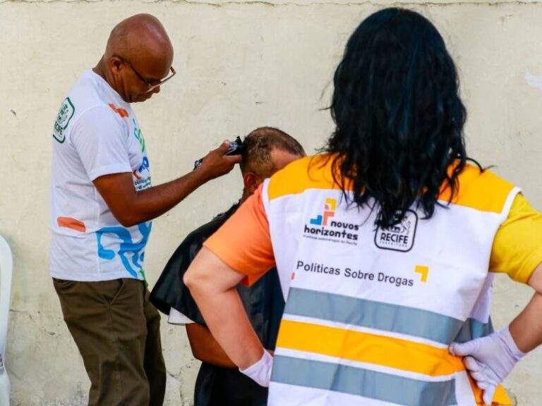Ação Integrada de Saúde e Assistência Social no Recife: Cuidando da População em Situação de Rua