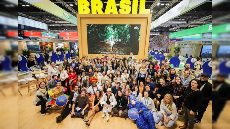 Brasil Brilha na Fitur 2024 com Diversidade e Conectividade no Turismo