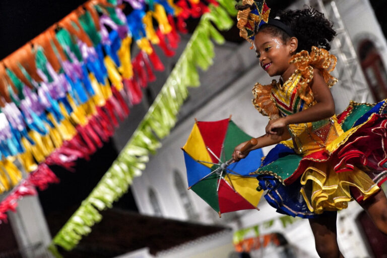 Carnaval de 2026: Expectativa de Crescimento para Bares e Restaurantes em Pernambuco Carnaval de 2026: Expectativa de Crescimento para Bares e Restaurantes em Pernambuco