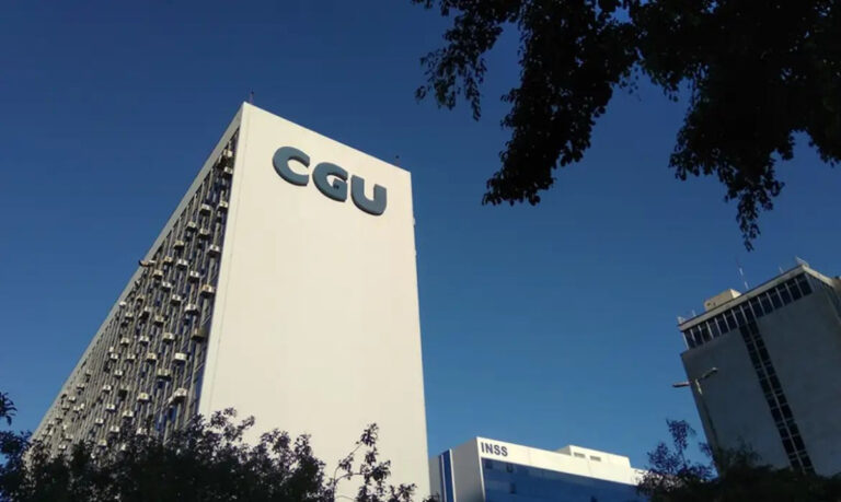 CGU Impõe Multa de R$ 21,5 Milhões a Empresa de Tecnologia por Fraudes em Licitações