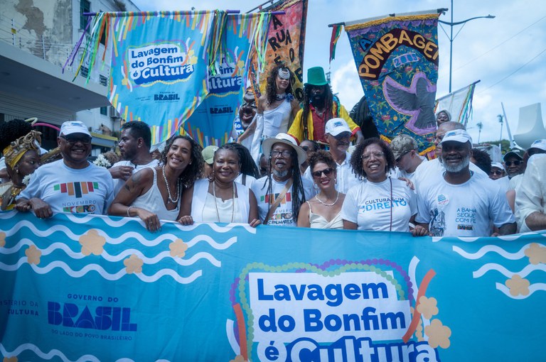 Lavagem do Bonfim: O Encontro Cultural que Celebram a Fé e a Identidade Brasileira Lavagem do Bonfim: O Encontro Cultural que Celebram a Fé e a Identidade Brasileira