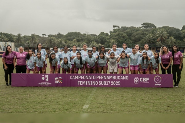 Transformação Social Através do Futebol: A História da ONG Pazear no Grande Recife Transformação Social Através do Futebol: A História da ONG Pazear no Grande Recife