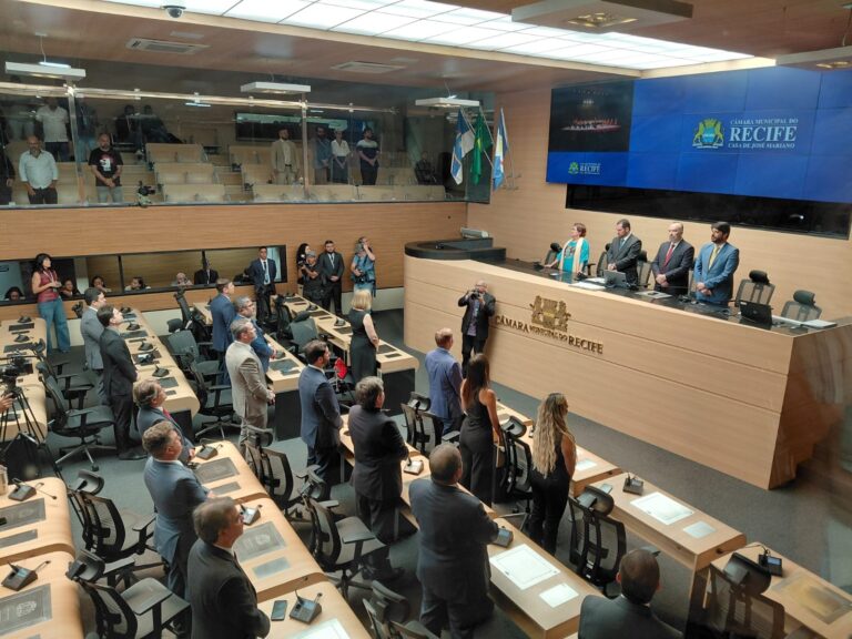 Abertura dos Trabalhos Legislativos no Recife: Prefeito João Campos Ausente Abertura dos Trabalhos Legislativos no Recife: Prefeito João Campos Ausente