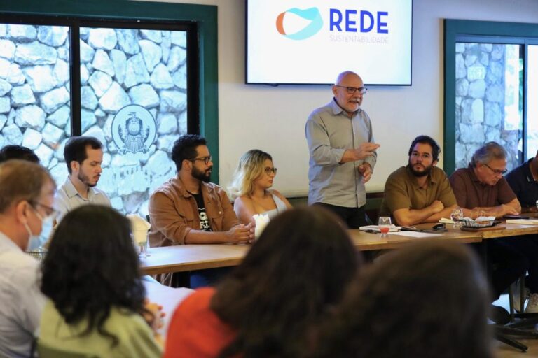 Alfredo Gomes é Lançado como Pré-Candidato ao Governo de Pernambuco pela Rede