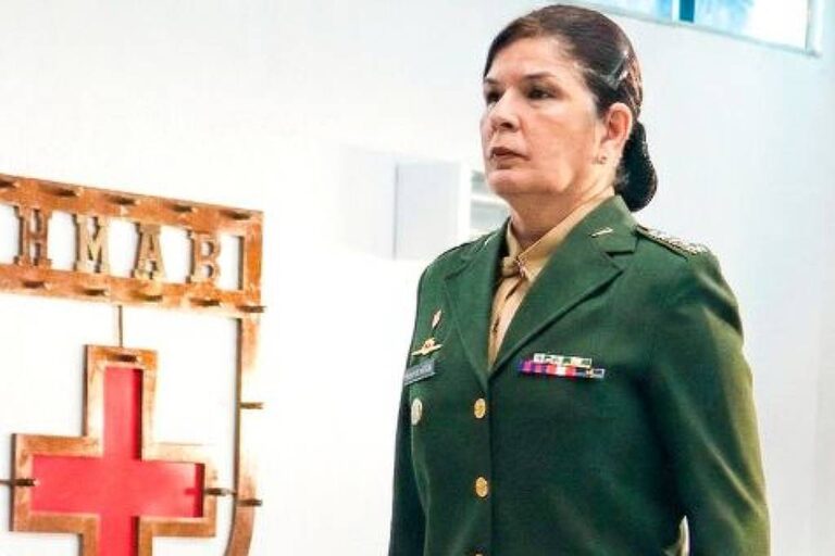 Coronel Claudia Gusmão: Primeira Mulher Indicada ao Generalato no Exército Brasileiro Coronel Claudia Gusmão: Primeira Mulher Indicada ao Generalato no Exército Brasileiro