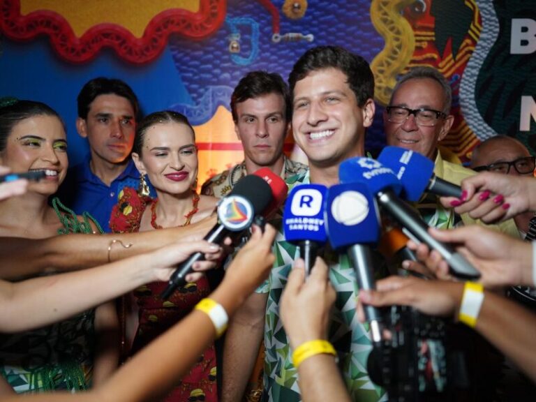 João Campos Lidera Baile Municipal do Recife e Reúne Aliados Estratégicos João Campos Lidera Baile Municipal do Recife e Reúne Aliados Estratégicos