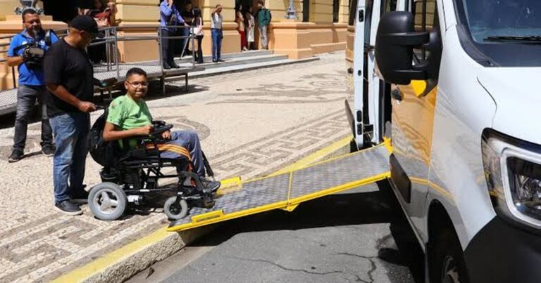 Seleção Pública em Pernambuco: 113 Vagas para Monitores de Transporte Escolar com Remuneração Atraen