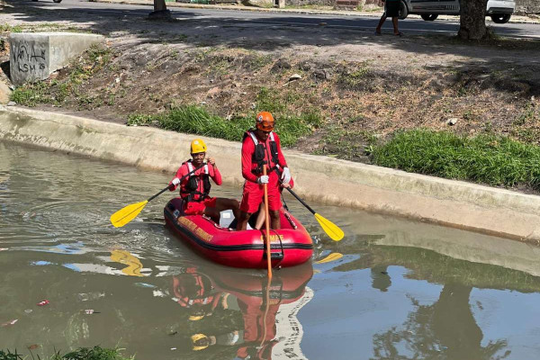 Buscas por homem desaparecido no Canal do Arruda são suspensas; operação será retomada neste domingo Buscas por homem desaparecido no Canal do Arruda são suspensas; operação será retomada neste domingo