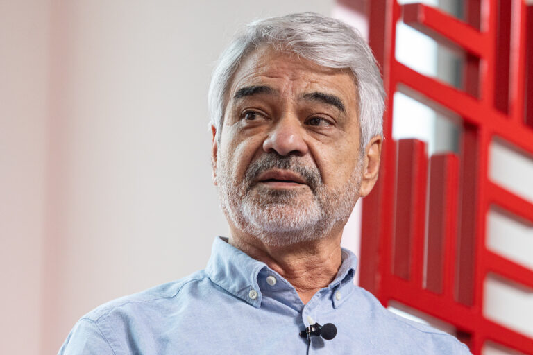 Direção Nacional Decide Futuro do PT em Pernambuco, Afirma Humberto Costa