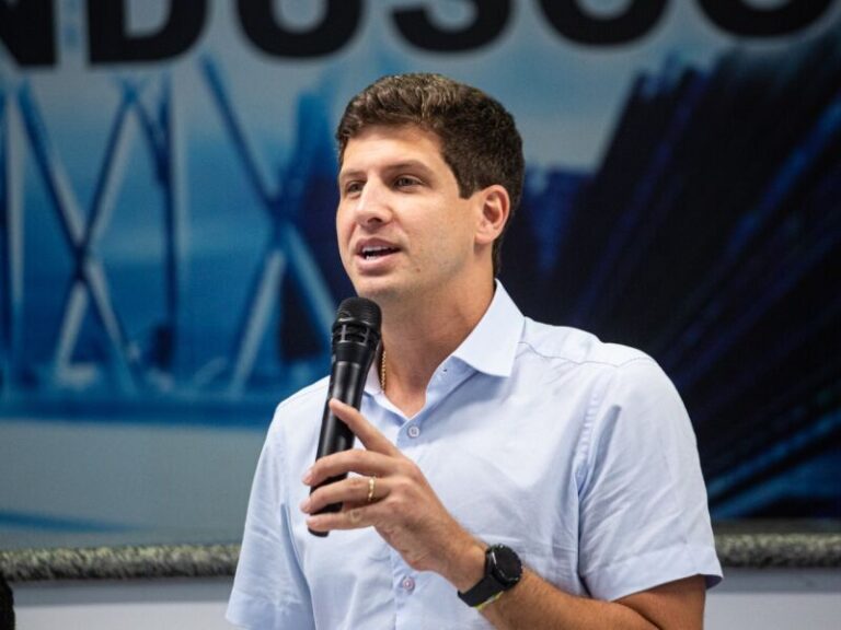 João Campos Define Tom da Campanha para Governadoria de Pernambuco