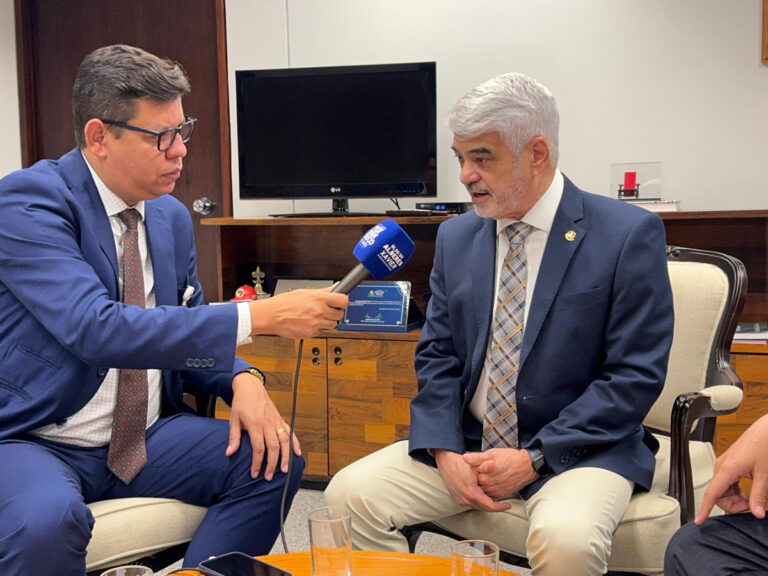 Lula em Pernambuco: Senador Humberto Costa Analisa Cenário Atual e Futuras Decisões Lula em Pernambuco: Senador Humberto Costa Analisa Cenário Atual e Futuras Decisões